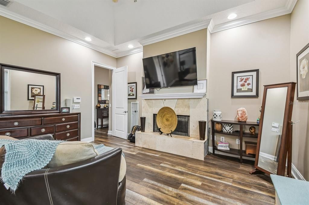 待售: $2,350,000 (6 贝兹, 4 浴室, 6032 平方英尺)