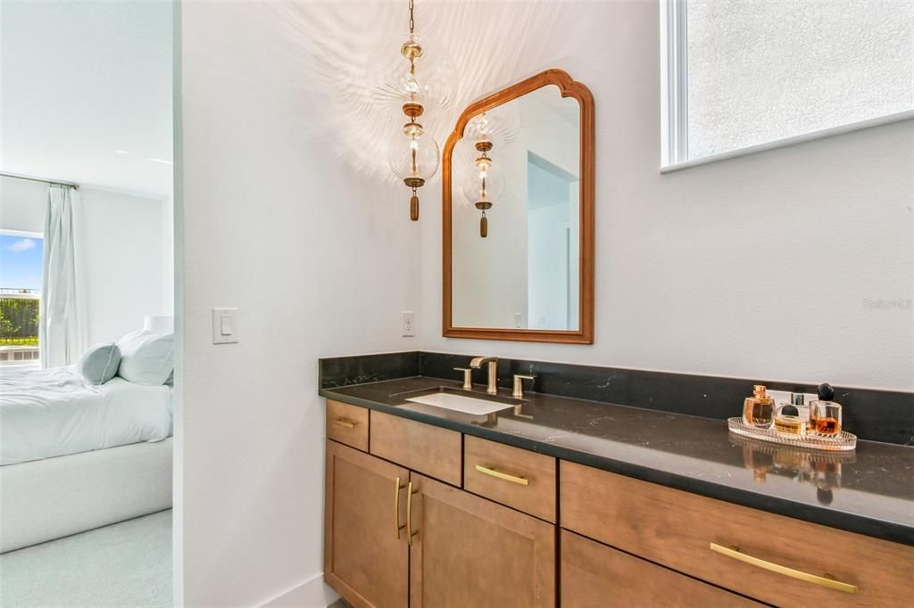 For Sale: $639,000 (4 beds, 3 baths, 2480 Square Feet)