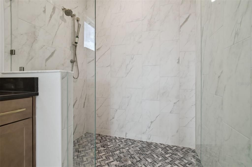 For Sale: $639,000 (4 beds, 3 baths, 2480 Square Feet)