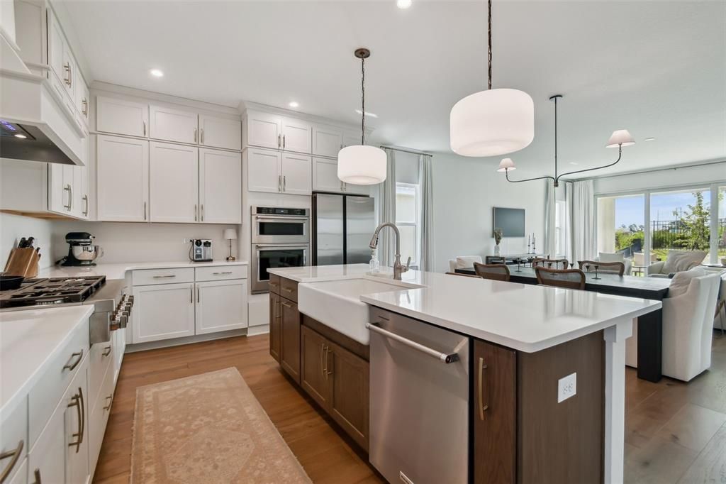 For Sale: $639,000 (4 beds, 3 baths, 2480 Square Feet)