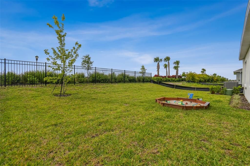 For Sale: $639,000 (4 beds, 3 baths, 2480 Square Feet)