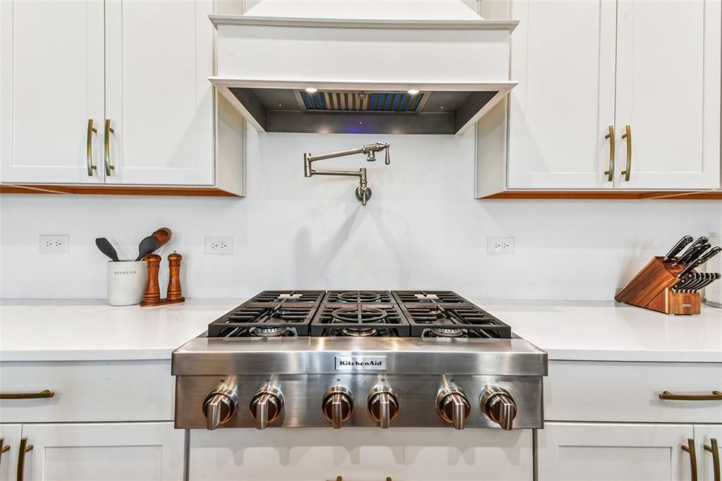 For Sale: $639,000 (4 beds, 3 baths, 2480 Square Feet)