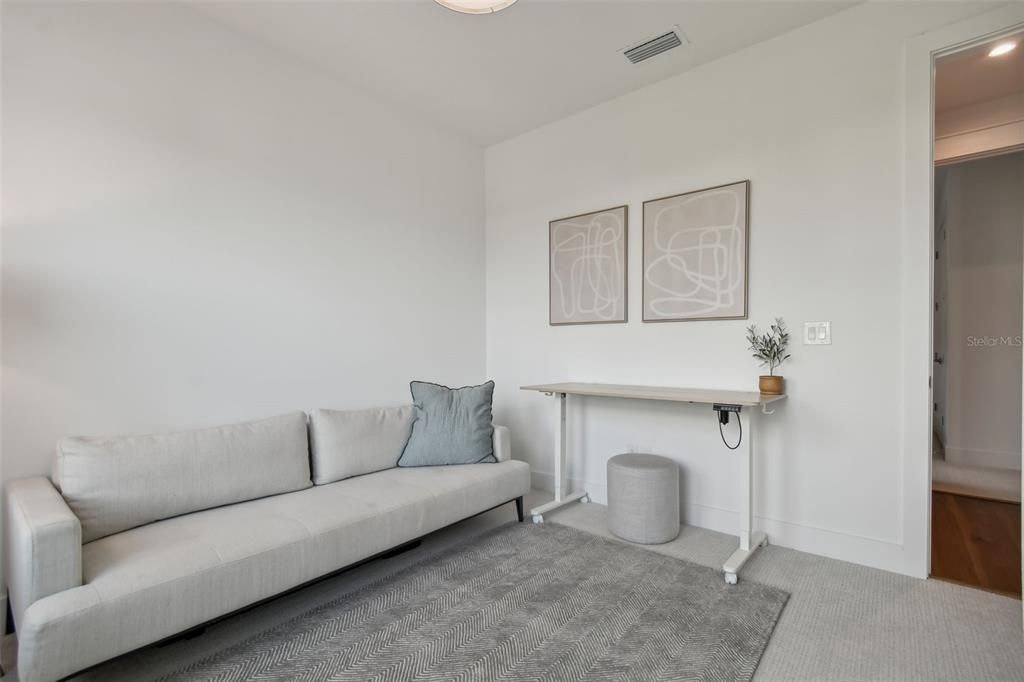 For Sale: $639,000 (4 beds, 3 baths, 2480 Square Feet)