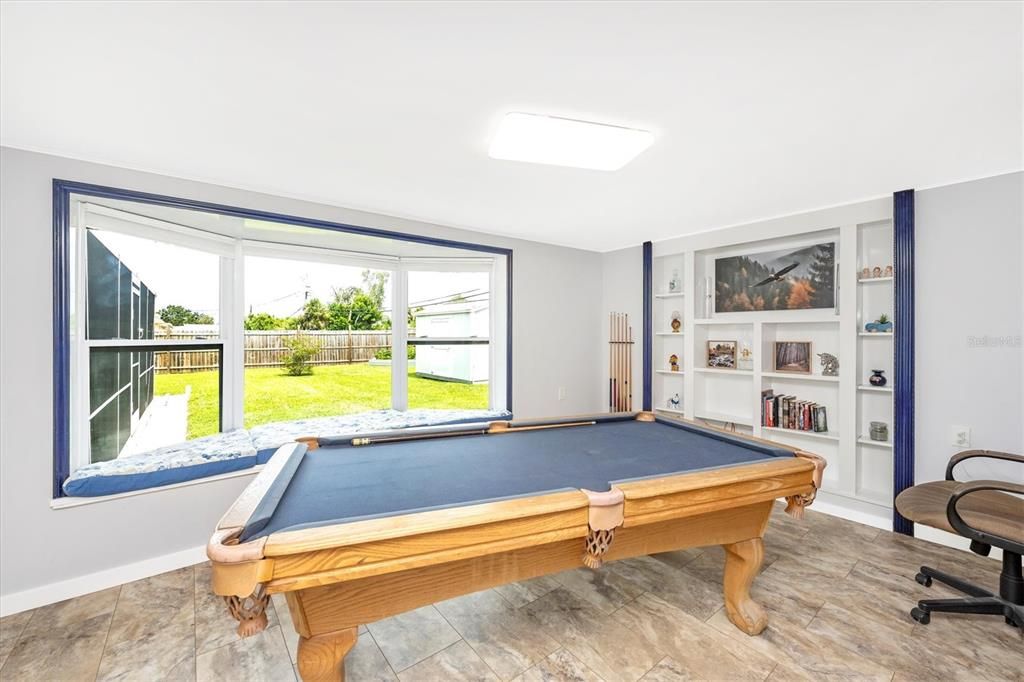 Active With Contract: $375,000 (3 beds, 2 baths, 1208 Square Feet)