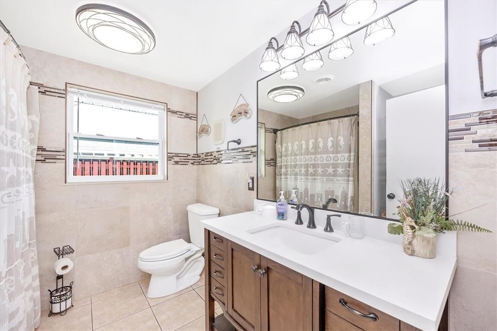 Active With Contract: $375,000 (3 beds, 2 baths, 1208 Square Feet)