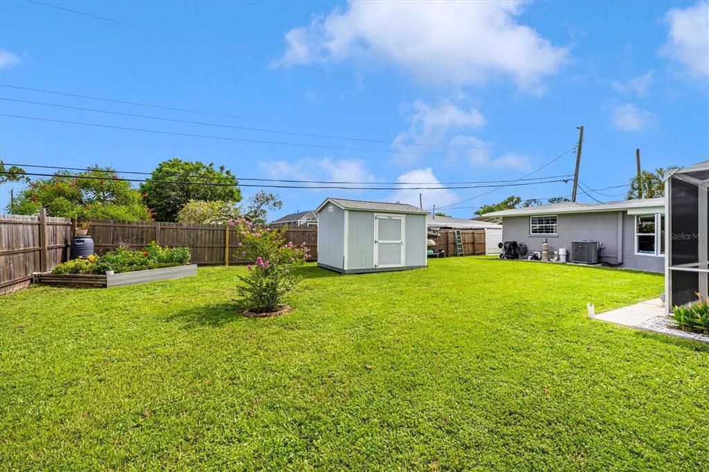 Active With Contract: $375,000 (3 beds, 2 baths, 1208 Square Feet)