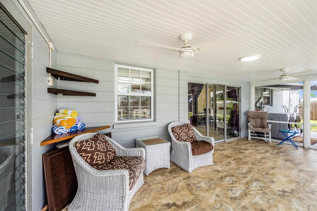 Active With Contract: $375,000 (3 beds, 2 baths, 1208 Square Feet)