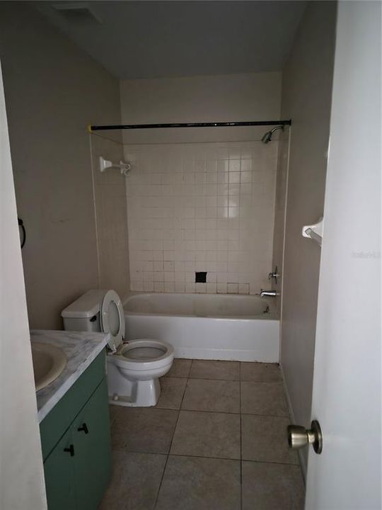 Под контрактом: $148,000 (2 спален, 2 ванн, 1130 Квадратных фут)