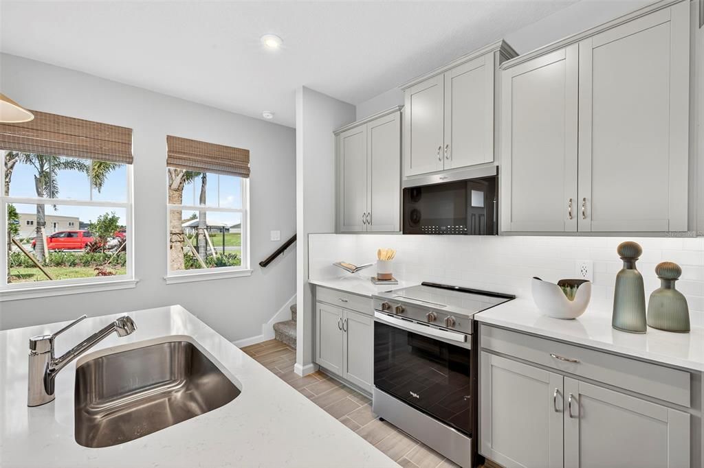 For Sale: $329,827 (3 beds, 2 baths, 1828 Square Feet)