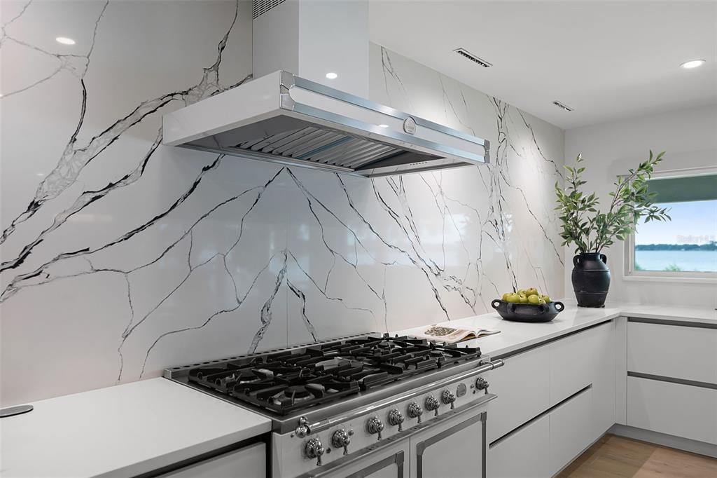 For Sale: $1,450,000 (3 beds, 3 baths, 2200 Square Feet)