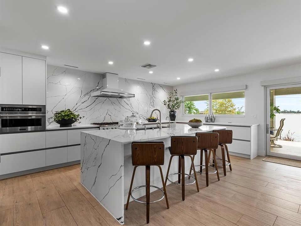 For Sale: $1,450,000 (3 beds, 3 baths, 2200 Square Feet)