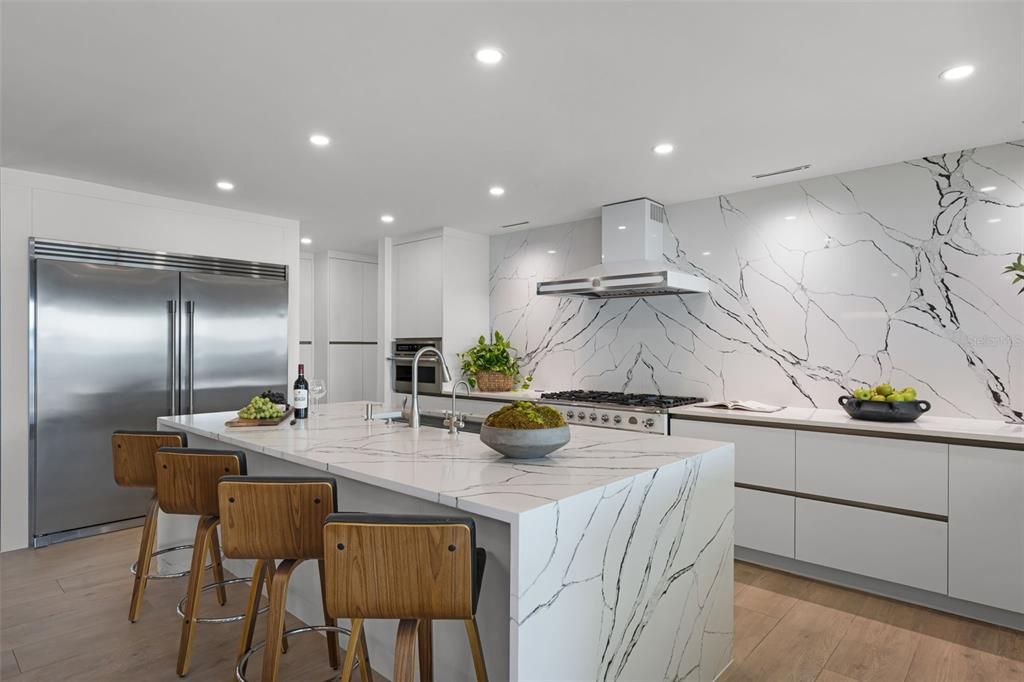 For Sale: $1,450,000 (3 beds, 3 baths, 2200 Square Feet)