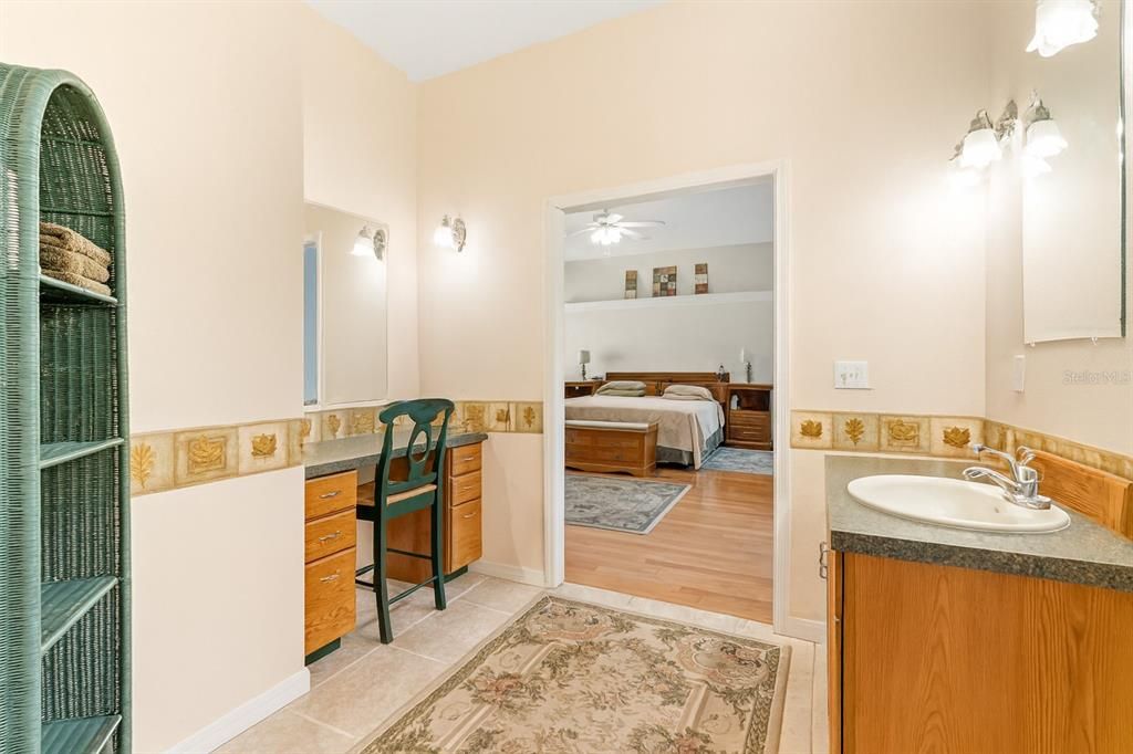 待售: $878,000 (3 贝兹, 2 浴室, 2746 平方英尺)