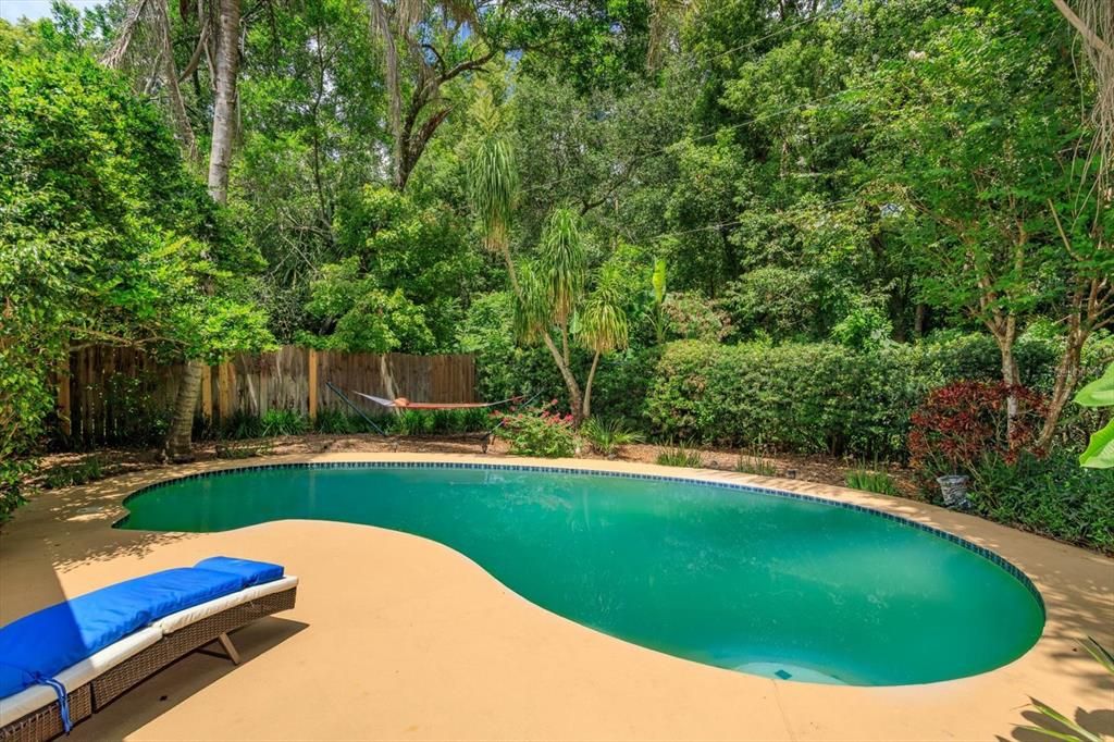 Под контрактом: $387,000 (3 спален, 3 ванн, 1593 Квадратных фут)