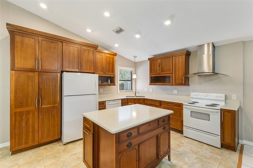 待售: $452,350 (3 贝兹, 2 浴室, 1900 平方英尺)