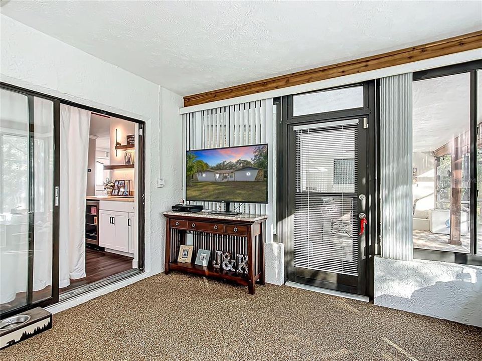 待售: $399,900 (3 贝兹, 2 浴室, 2070 平方英尺)