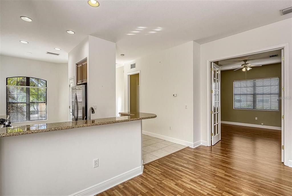 出租: $2,800 (2 贝兹, 2 浴室, 1573 平方英尺)