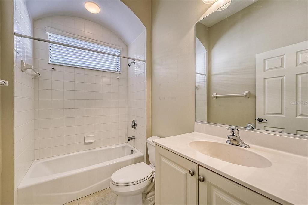 出租: $2,800 (2 贝兹, 2 浴室, 1573 平方英尺)