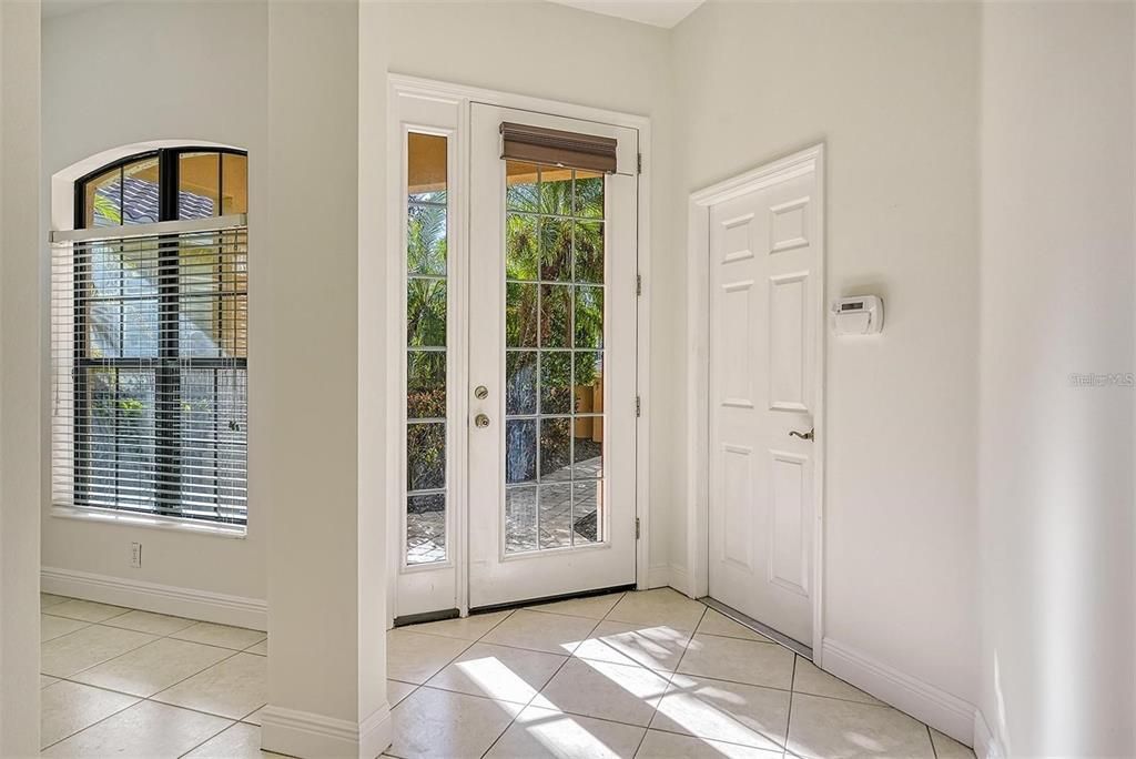 出租: $2,800 (2 贝兹, 2 浴室, 1573 平方英尺)