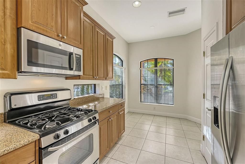 出租: $2,800 (2 贝兹, 2 浴室, 1573 平方英尺)