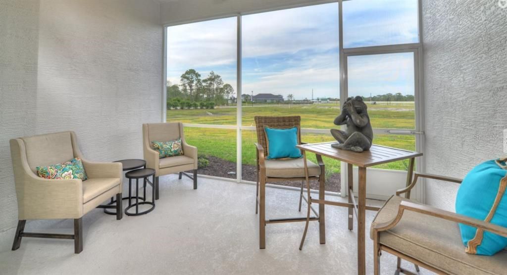 合同活跃: $409,000 (3 贝兹, 3 浴室, 2078 平方英尺)