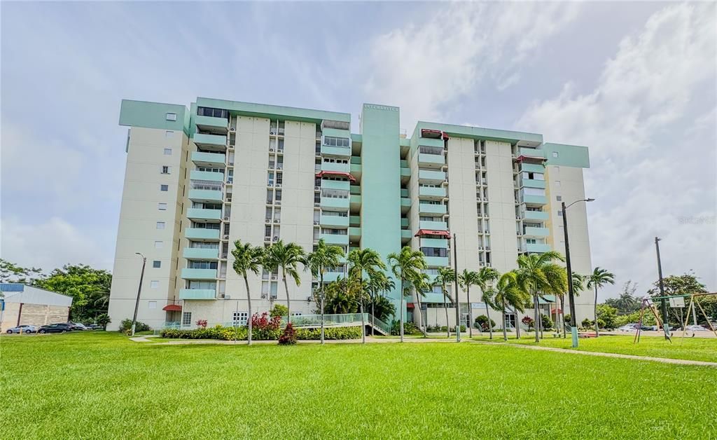 Recently Rented: $950 (2 beds, 1 baths, 797 Square Feet)