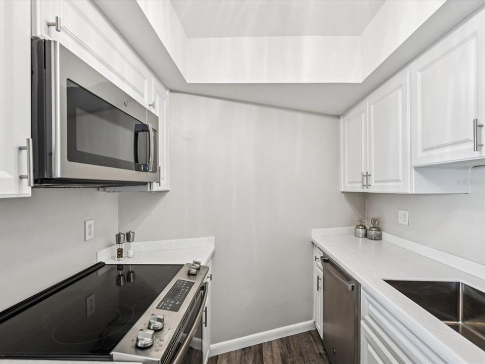 待售: $150,000 (1 贝兹, 1 浴室, 688 平方英尺)