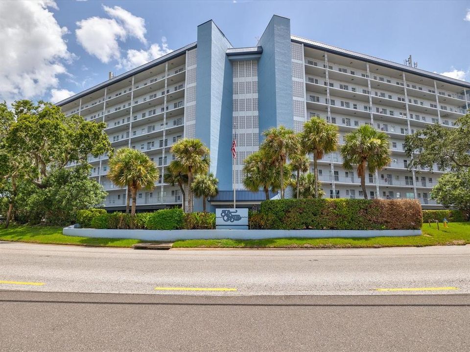 待售: $150,000 (1 贝兹, 1 浴室, 688 平方英尺)