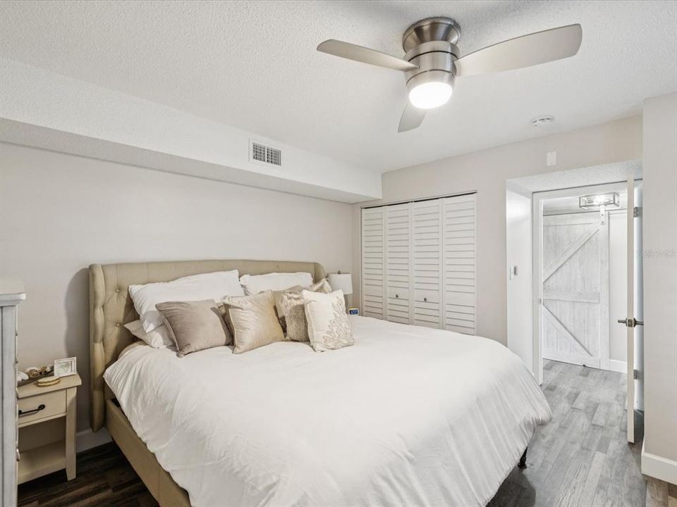 待售: $150,000 (1 贝兹, 1 浴室, 688 平方英尺)