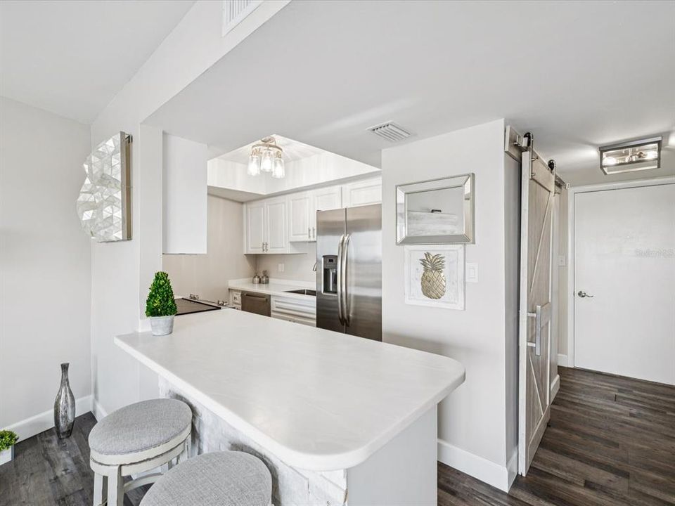 待售: $150,000 (1 贝兹, 1 浴室, 688 平方英尺)