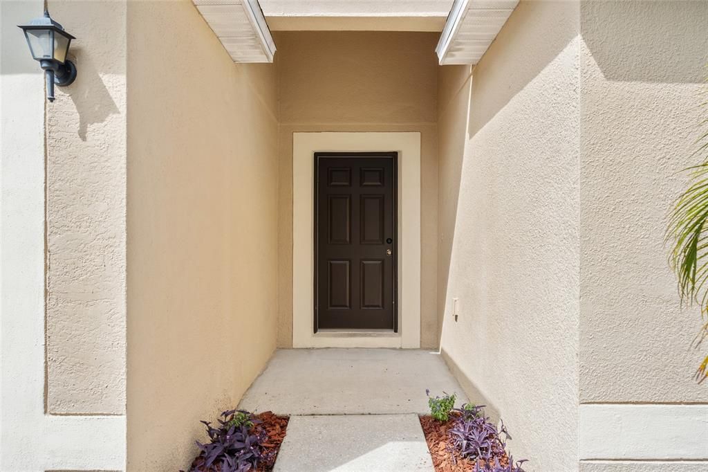 Active With Contract: $275,000 (3 beds, 2 baths, 1874 Square Feet)