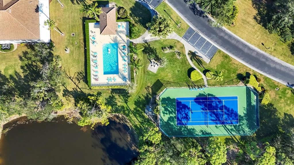 На продажу: $300,000 (2 спален, 2 ванн, 1238 Квадратных фут)