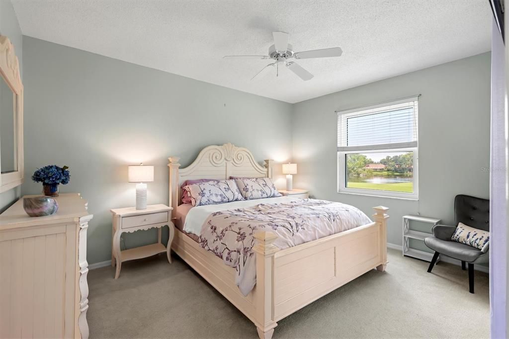 На продажу: $300,000 (2 спален, 2 ванн, 1238 Квадратных фут)