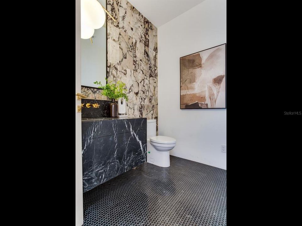 En Venta: $4,499,999 (3 camas, 3 baños, 4558 Pies cuadrados)