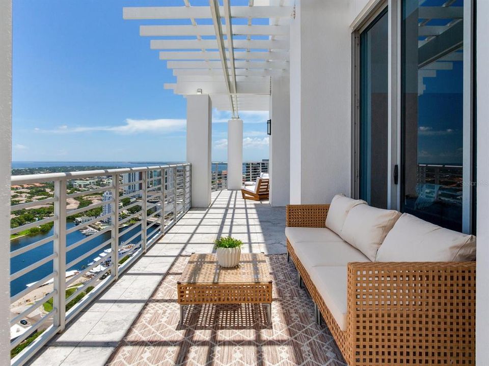 En Venta: $4,499,999 (3 camas, 3 baños, 4558 Pies cuadrados)