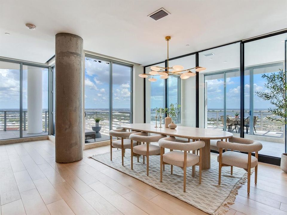 En Venta: $4,499,999 (3 camas, 3 baños, 4558 Pies cuadrados)