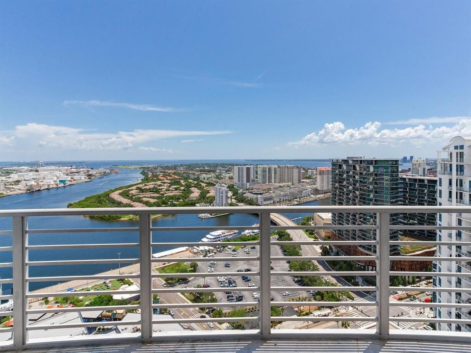 En Venta: $4,499,999 (3 camas, 3 baños, 4558 Pies cuadrados)