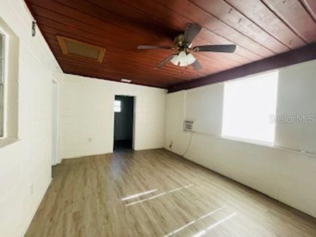 For Sale: $179,900 (3 beds, 1 baths, 1227 Square Feet)