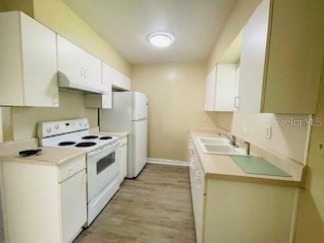 For Sale: $179,900 (3 beds, 1 baths, 1227 Square Feet)
