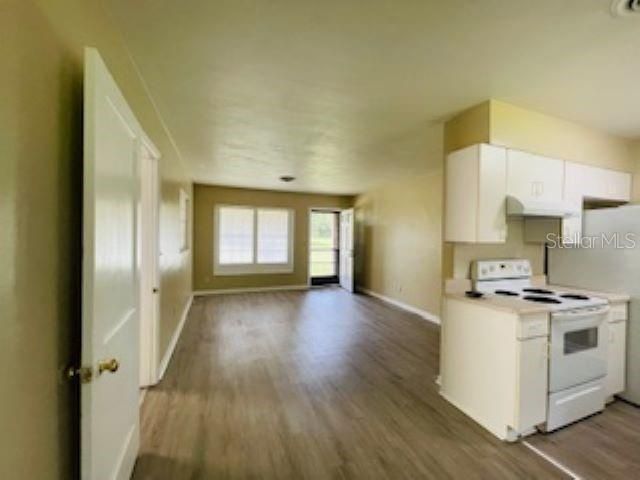 For Sale: $179,900 (3 beds, 1 baths, 1227 Square Feet)