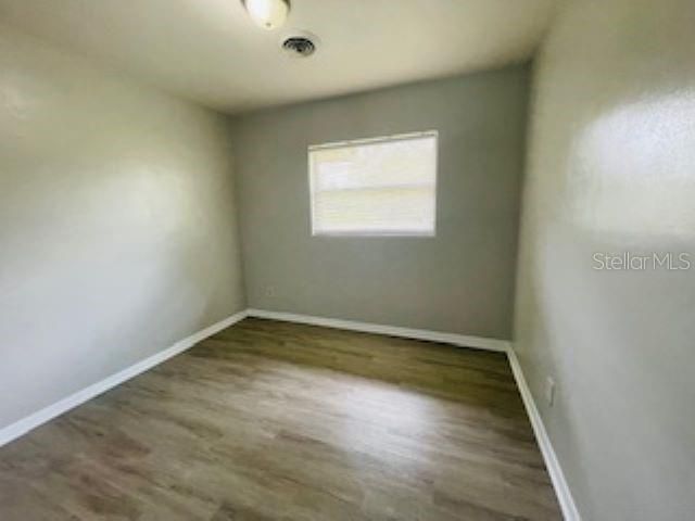 For Sale: $179,900 (3 beds, 1 baths, 1227 Square Feet)