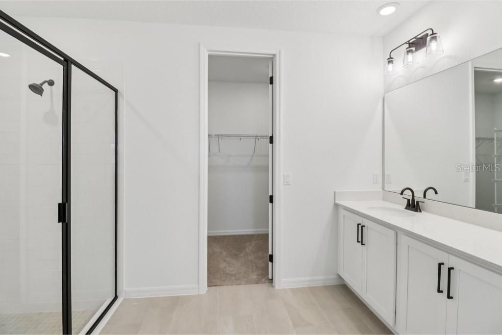 合同活跃: $474,990 (3 贝兹, 2 浴室, 2226 平方英尺)