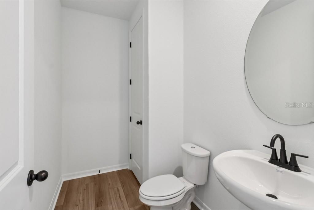 合同活跃: $474,990 (3 贝兹, 2 浴室, 2226 平方英尺)