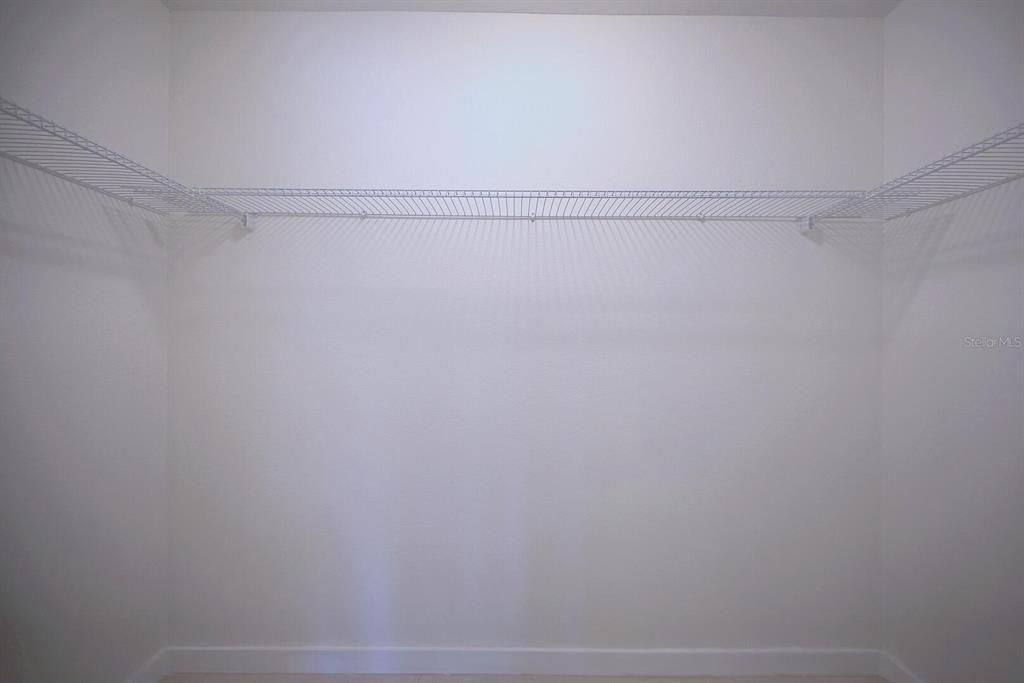 На продажу: $398,500 (3 спален, 2 ванн, 2040 Квадратных фут)