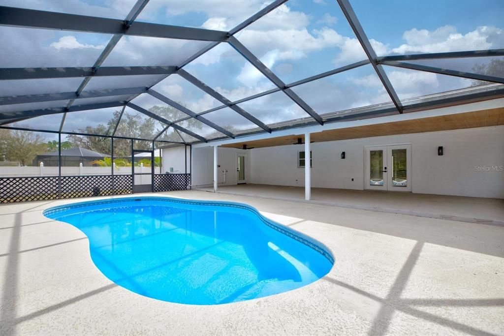 На продажу: $398,500 (3 спален, 2 ванн, 2040 Квадратных фут)