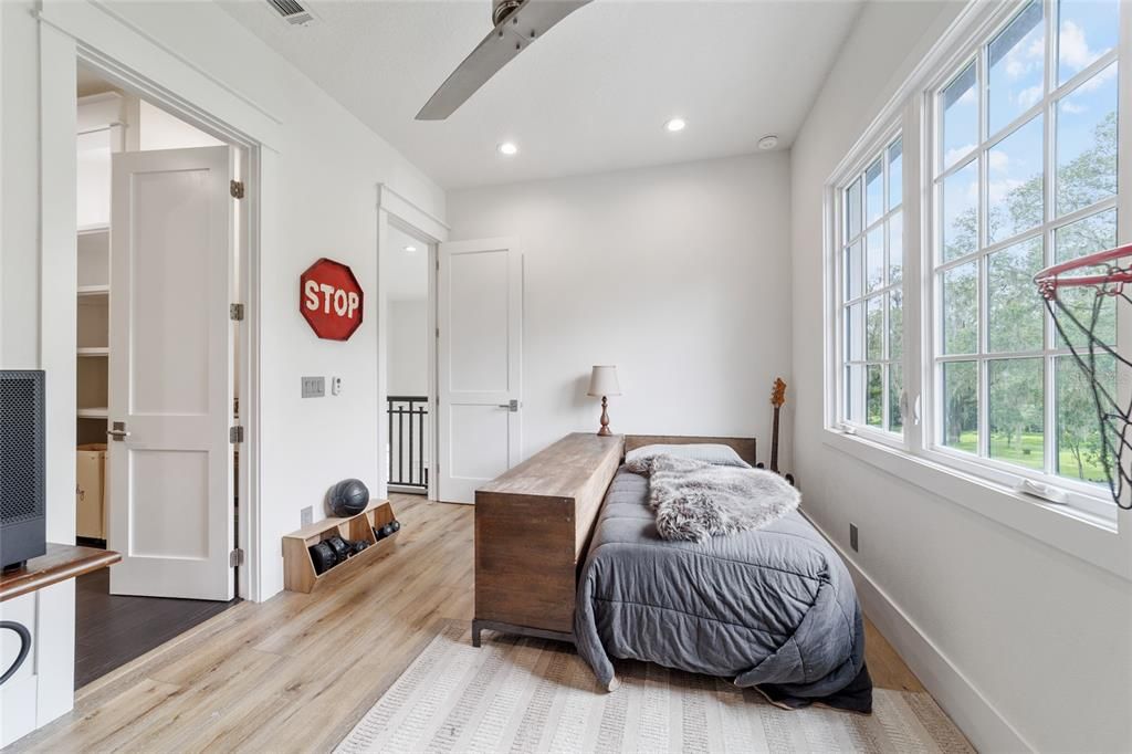 For Sale: $1,699,000 (5 beds, 5 baths, 5079 Square Feet)