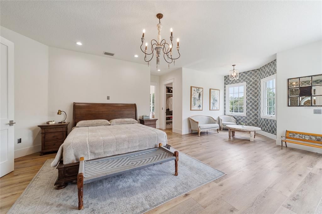 For Sale: $1,699,000 (5 beds, 5 baths, 5079 Square Feet)