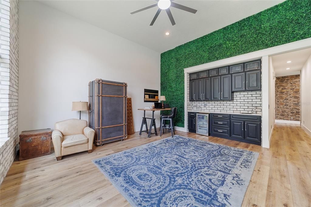 For Sale: $1,699,000 (5 beds, 5 baths, 5079 Square Feet)