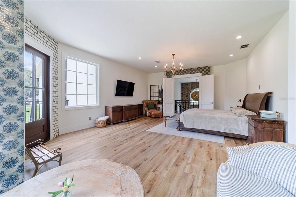 For Sale: $1,699,000 (5 beds, 5 baths, 5079 Square Feet)