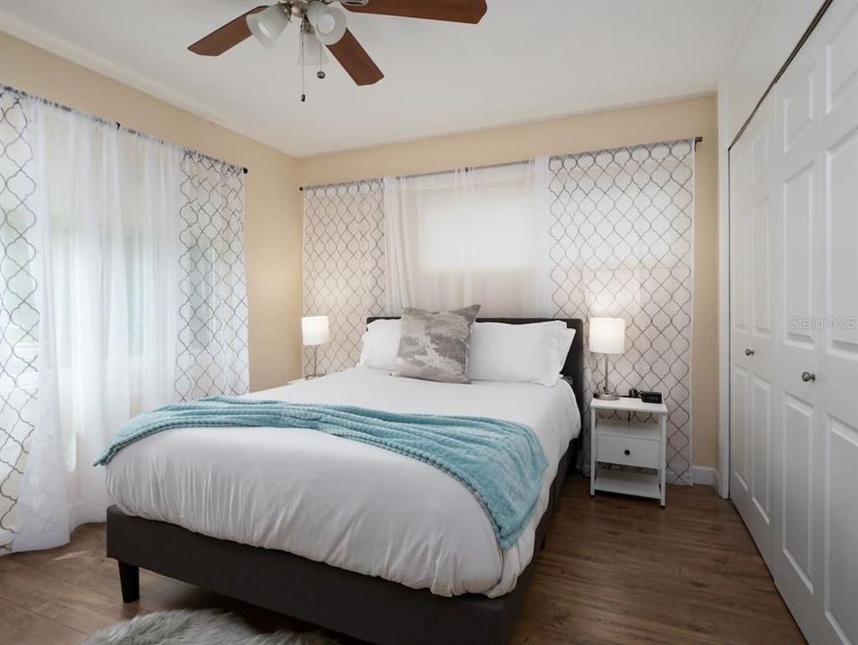 For Rent: $900 (1 beds, 1 baths, 1498 Square Feet)